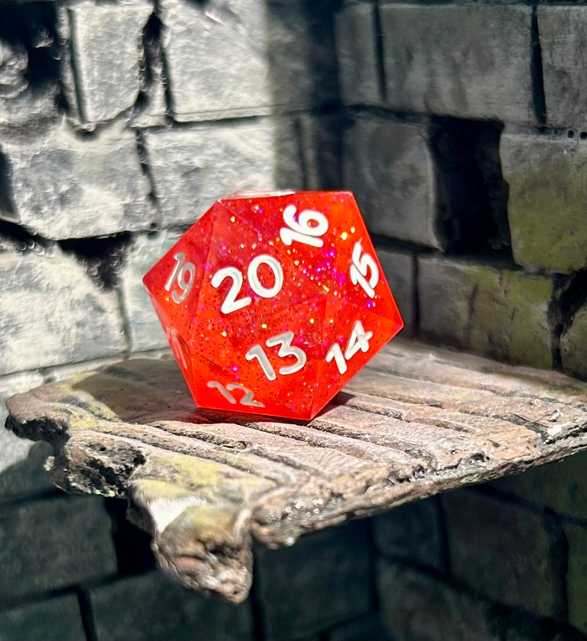Red Sparkles 21mm Spindown d20