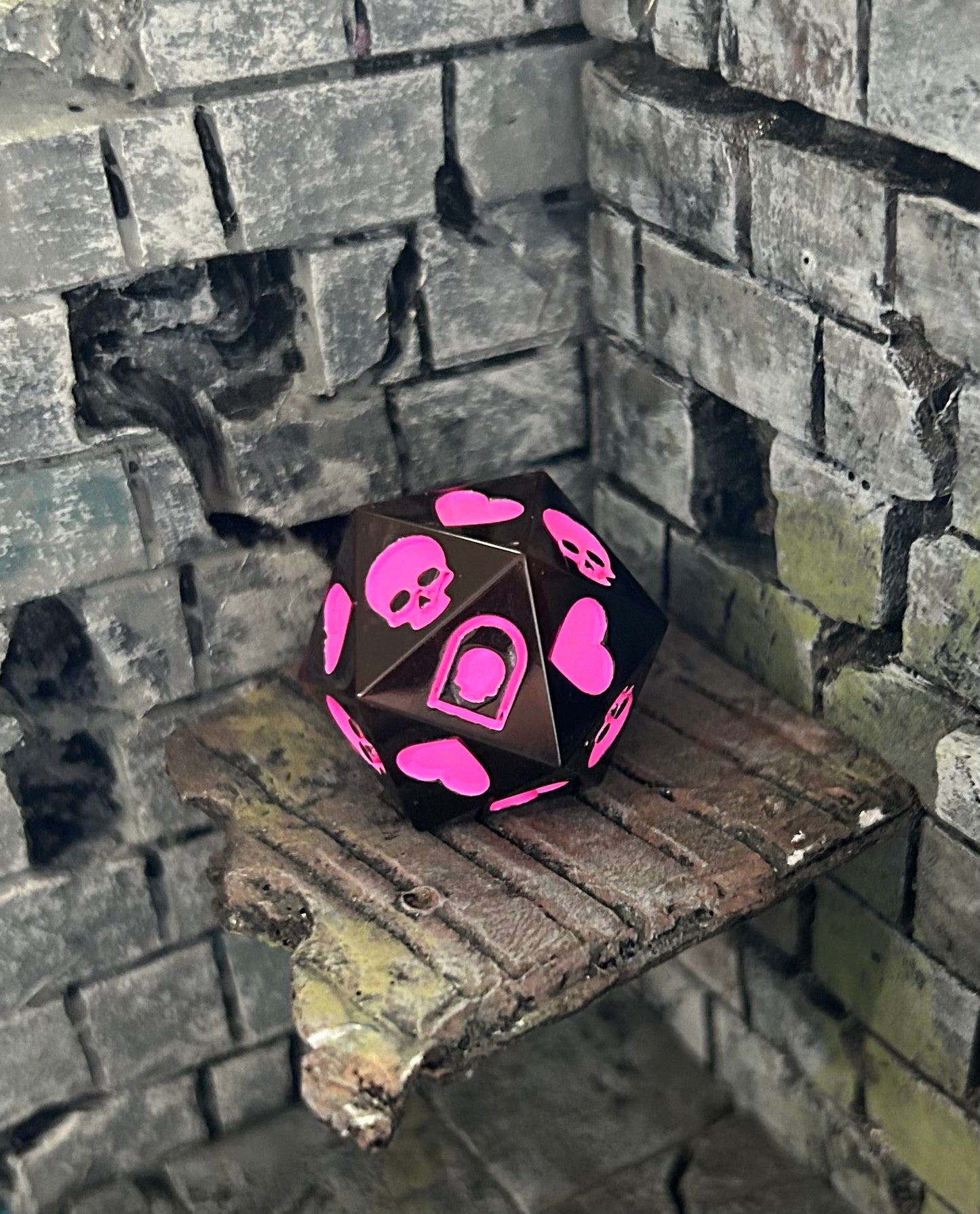 Simon 27mm Death Save d20