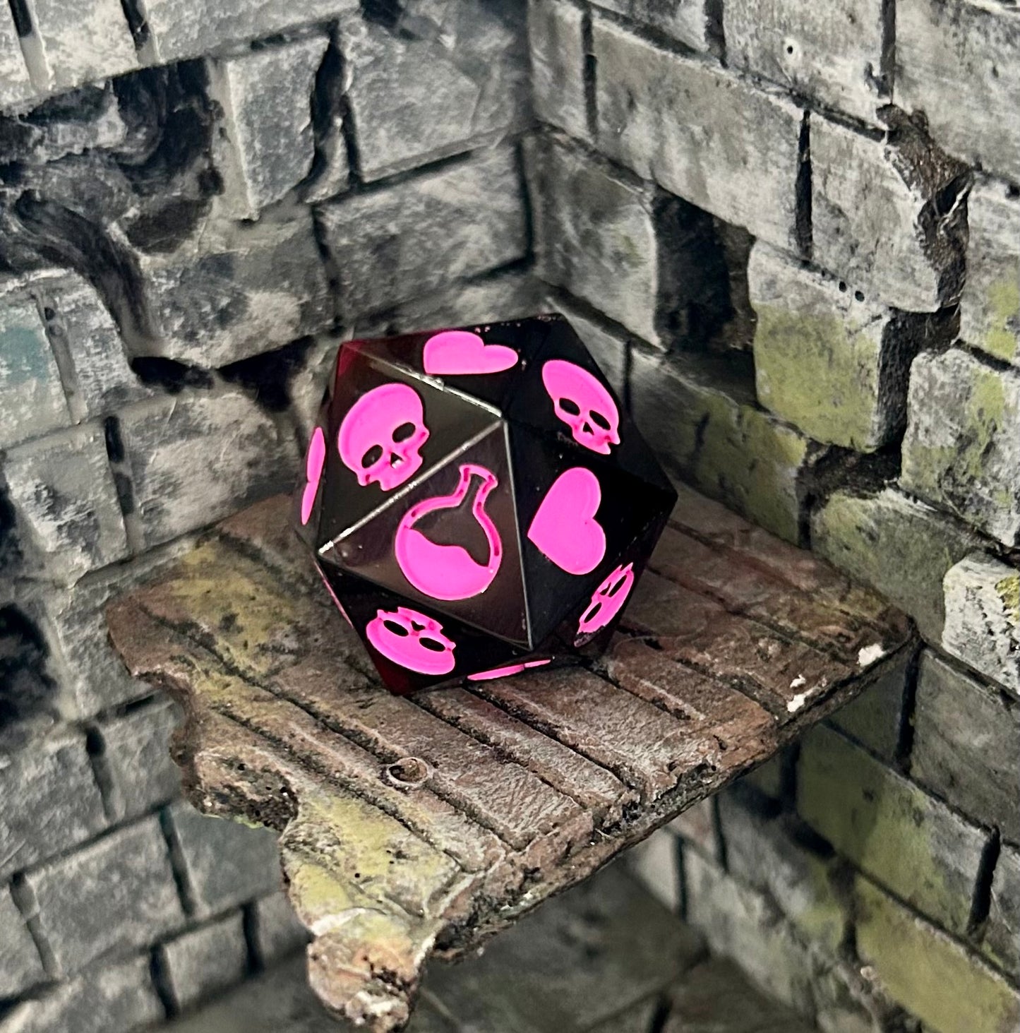 Simon 27mm Death Save d20