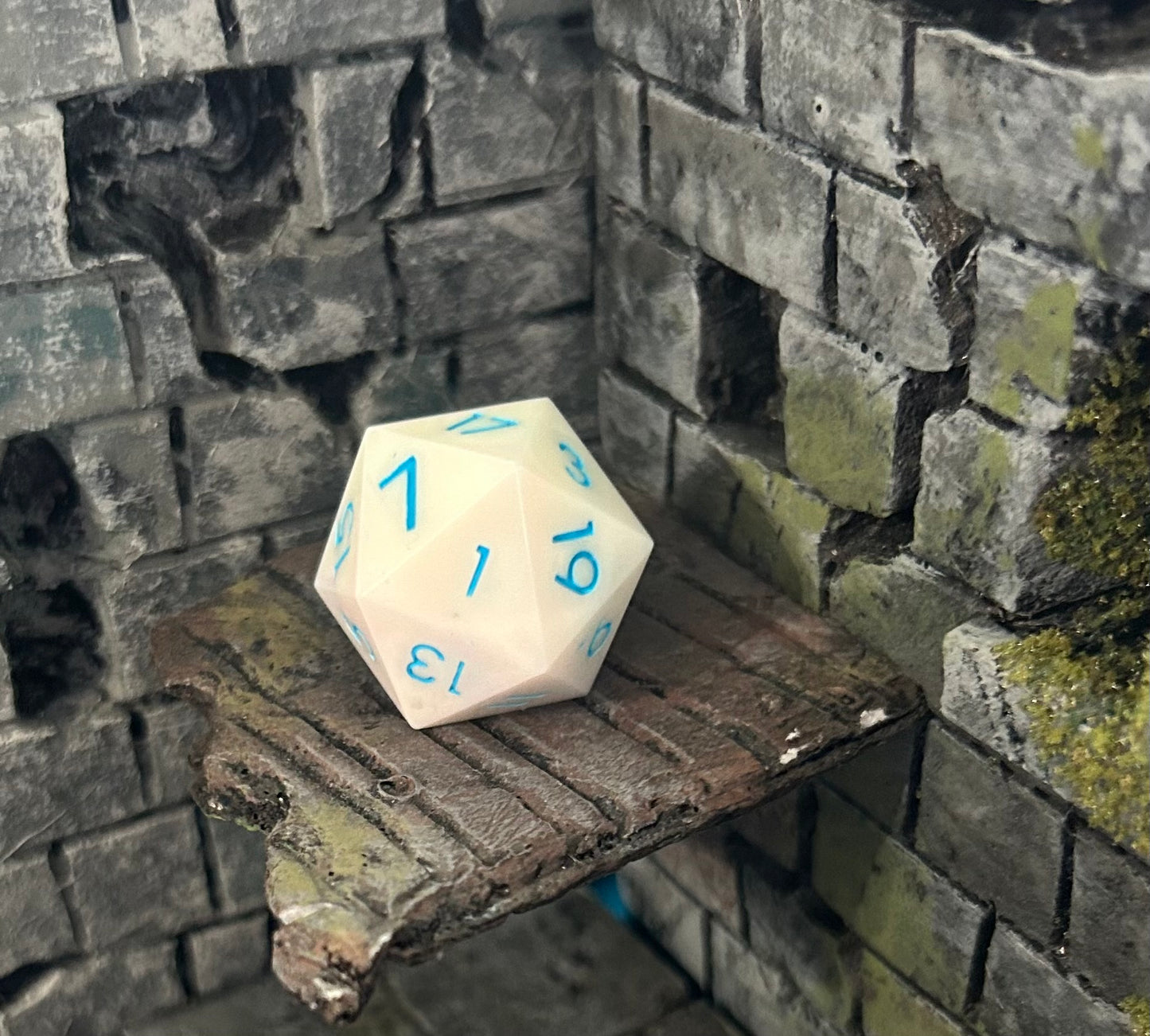 Blue and White 23mm d20 - High Face d20dinner Logo