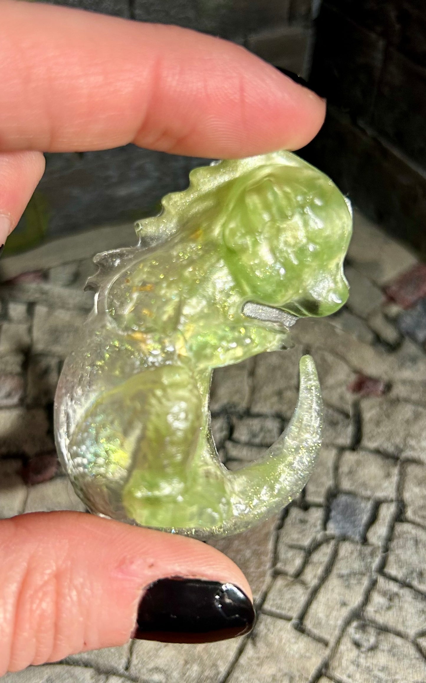 Green Right Facing Dice Guardian