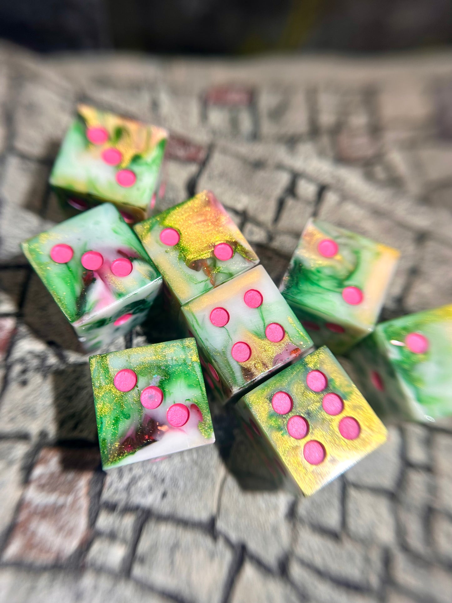 Mardi Gras 8-Piece D6 Dice Set