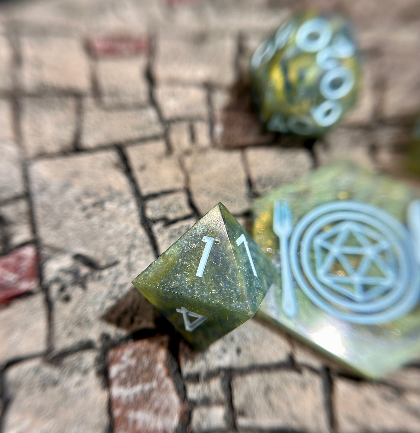 Solstice Overgrowth 8-Piece Polyhedral Dice Set